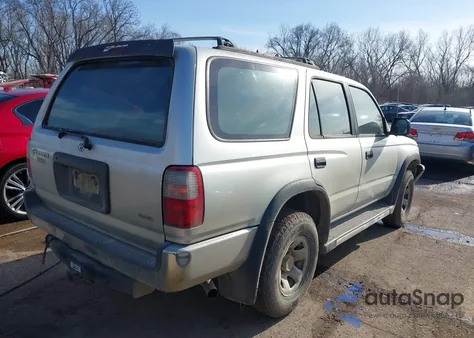 1999 Toyota 4Runner z USA, uszkodzony, nr VIN JT3GM84RXX0037775